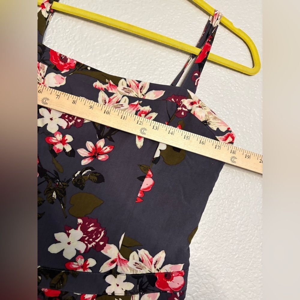 Abercrombie & Fitch Grey Floral one piece jumpsuit size L Pockets Side Zipper - Picture 4 of 13